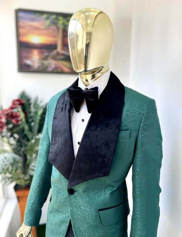 Green shawl lapel tuxedo suit