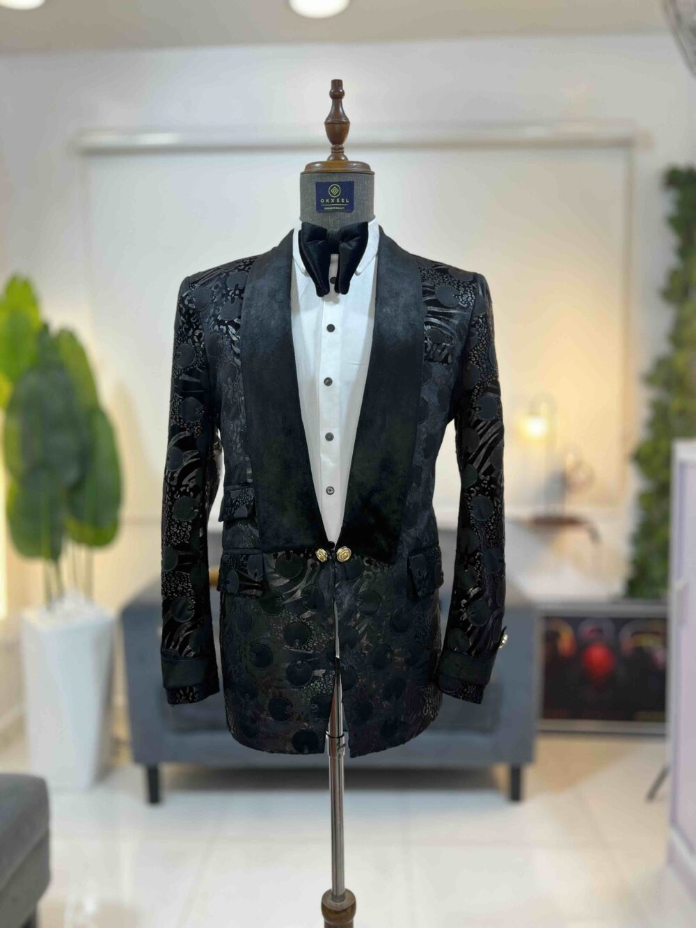 Animal-skin jacquard tuxedo suit