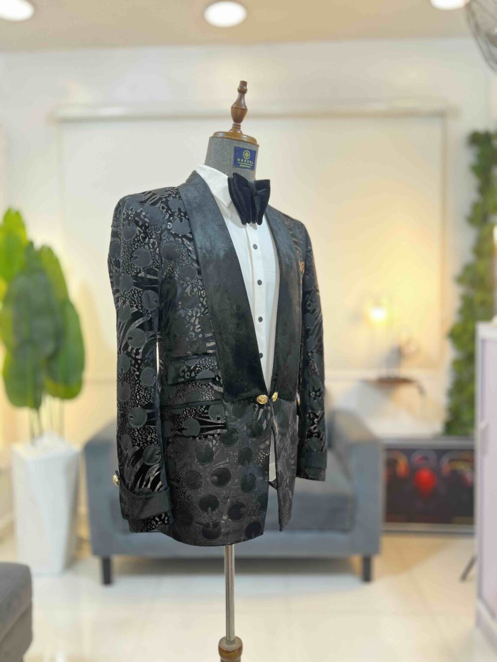 Animal-skin jacquard tuxedo suit