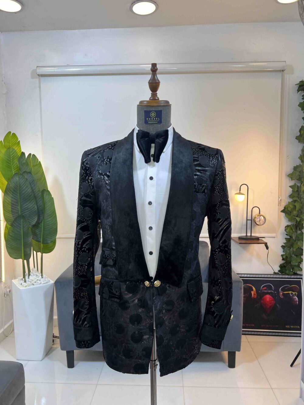 Animal-skin jacquard tuxedo suit