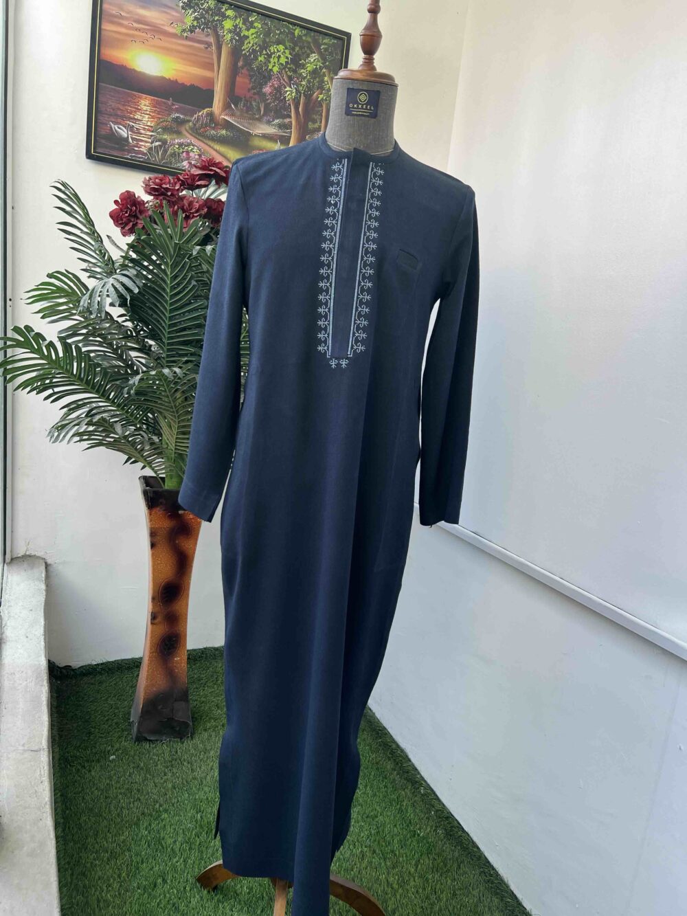 Blue embroidered Arab jalamia