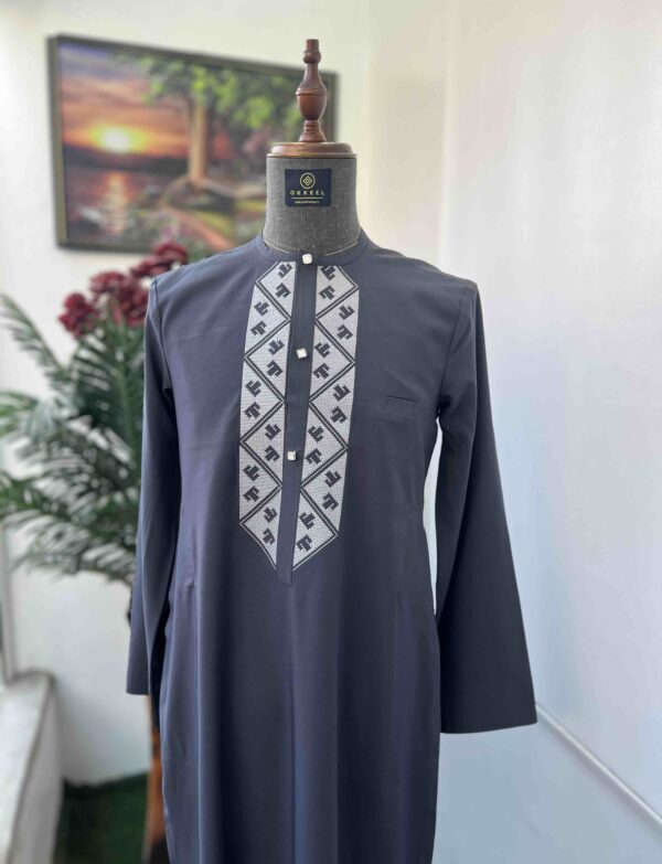 Gray embroidered Arab jalamia