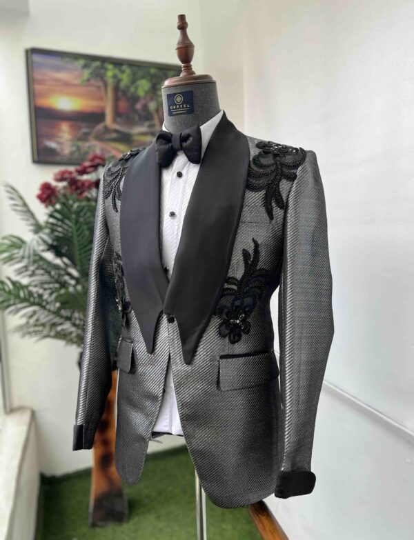 Silver jacquard shawl lapel tuxedo suit