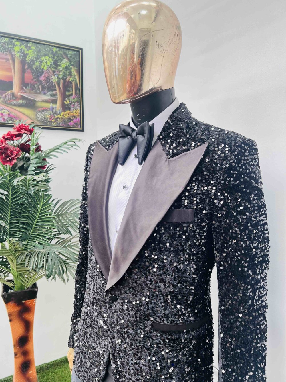 Black sequence jacquard tuxedo suit