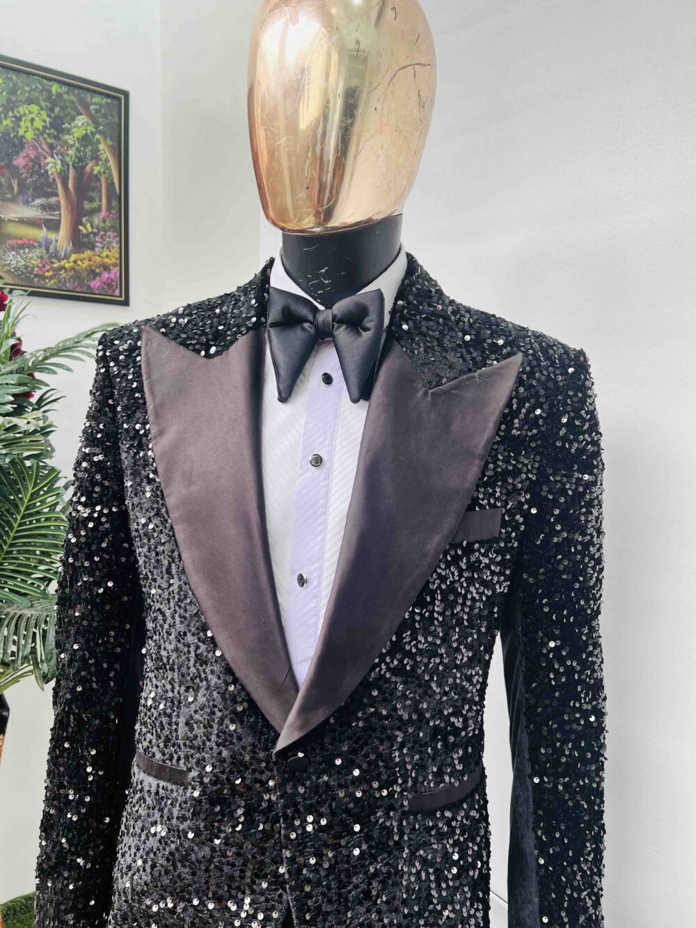 Black sequence jacquard tuxedo suit