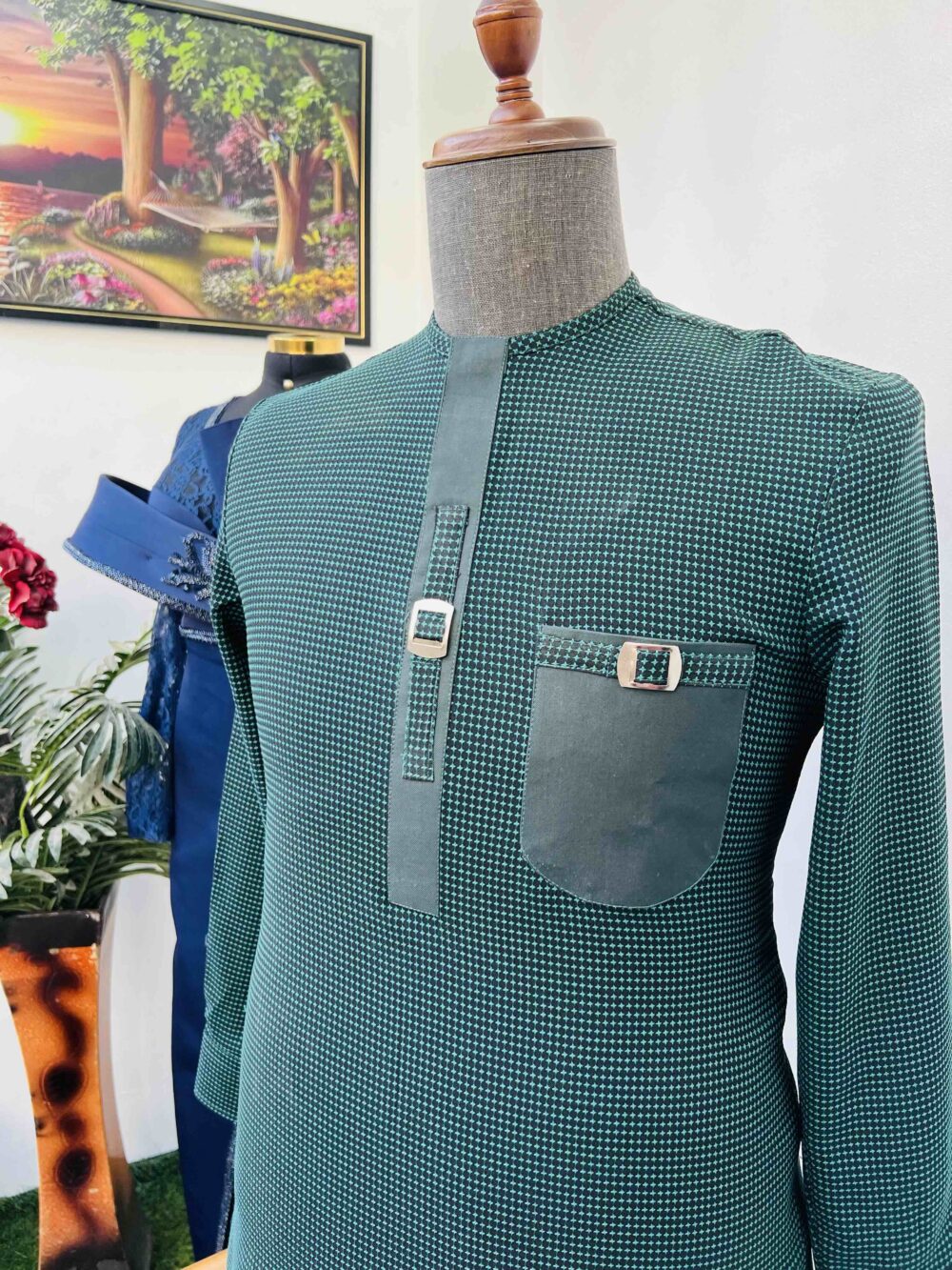 Green buckle detailed kaftan