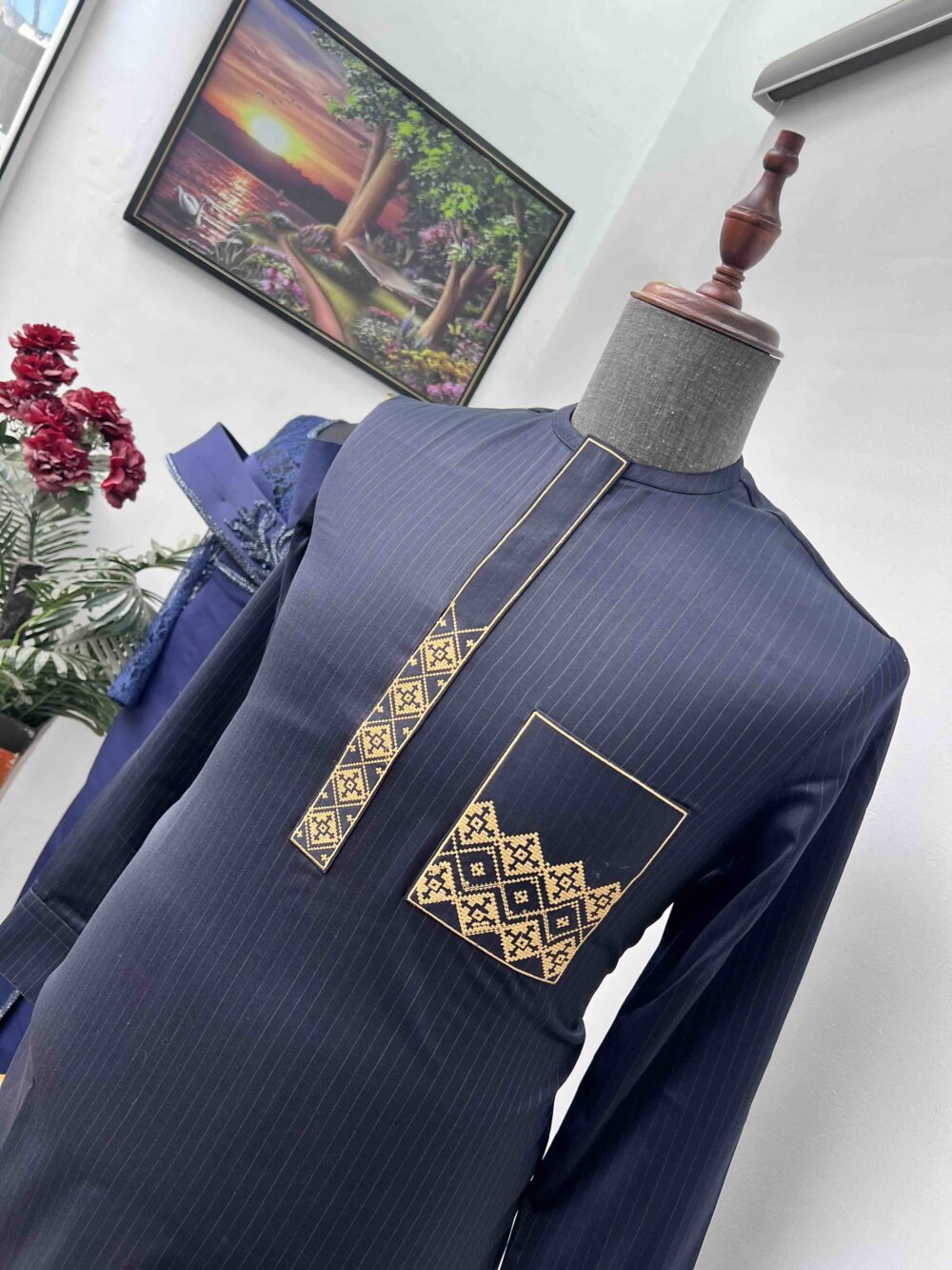 Blue-black embroidered kaftan