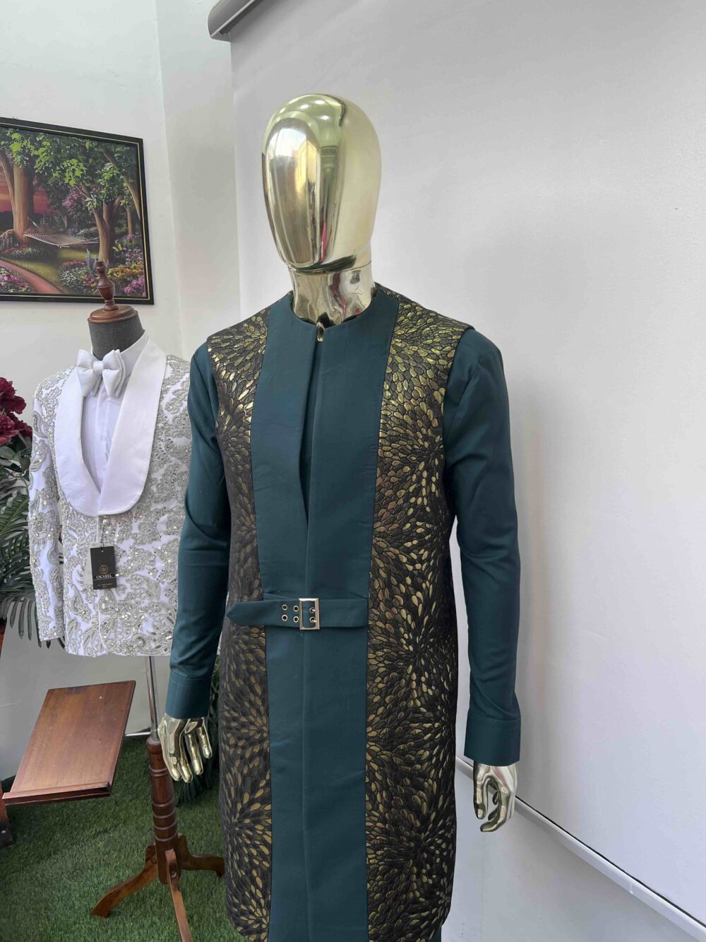 Army green kaftan with a sleeveless kimono suit