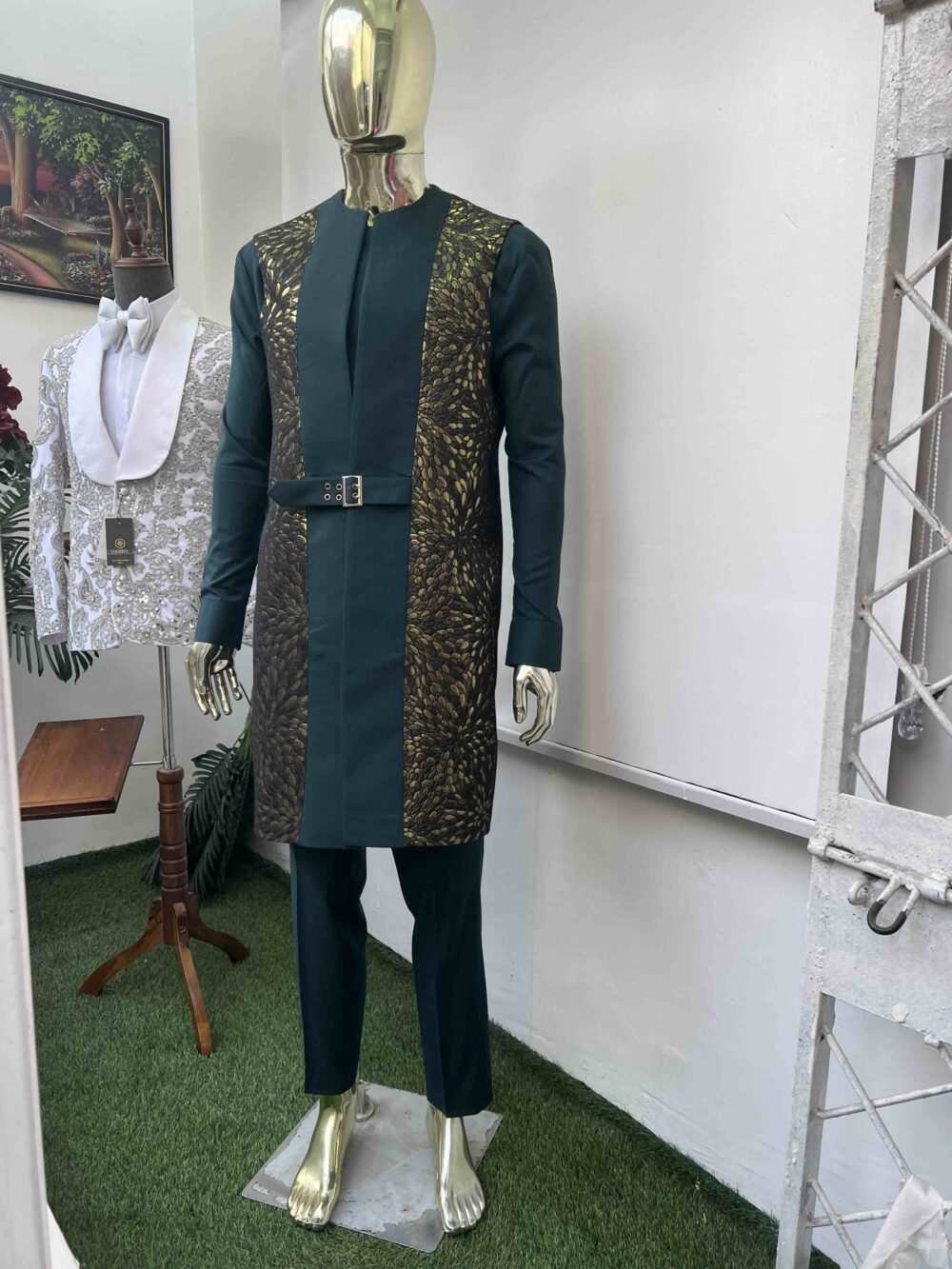 Army green kaftan with a sleeveless kimono suit